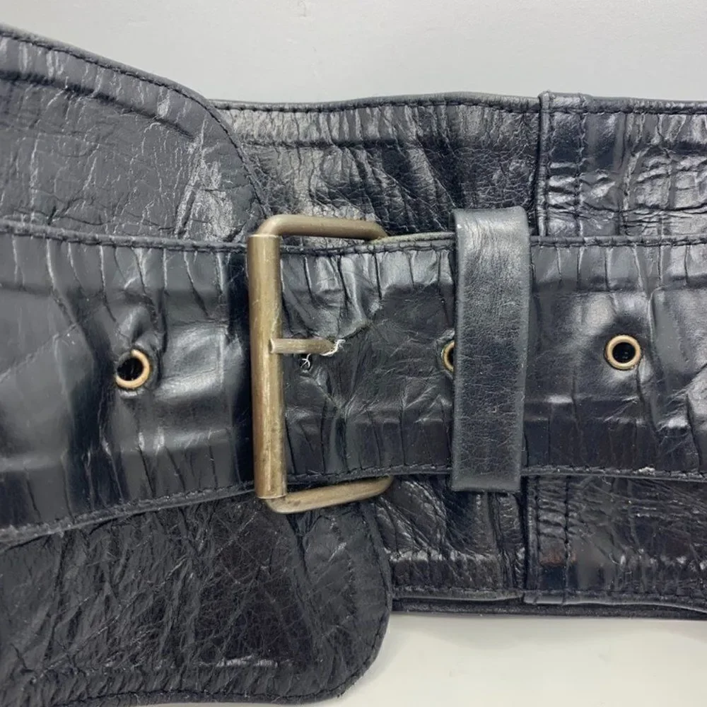 Jocasi London Vintage 80's Gator Print Wide Black Belt